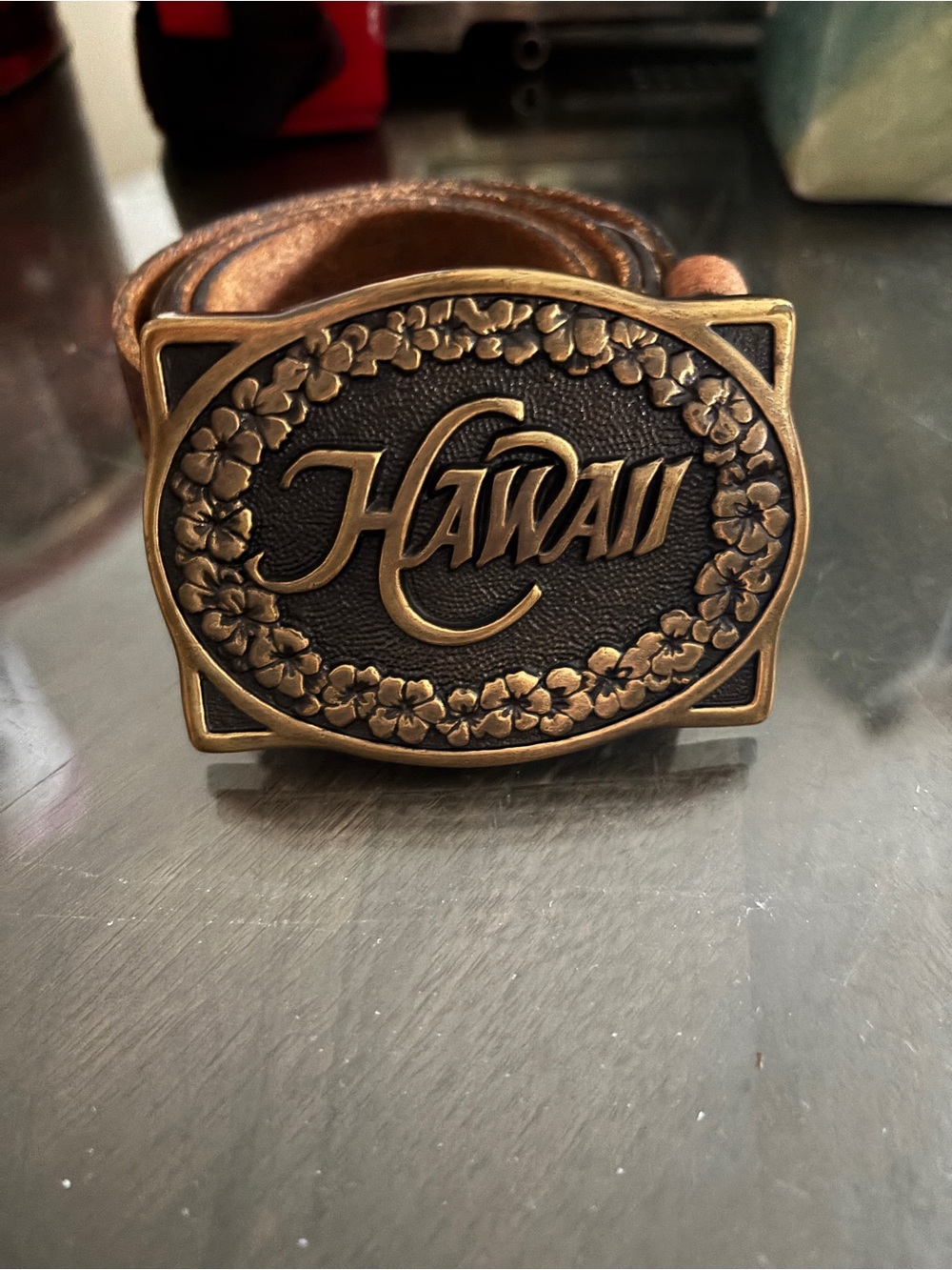 Hawaii Embossed Floral Men's Belt Buckle 30” Leather Belt